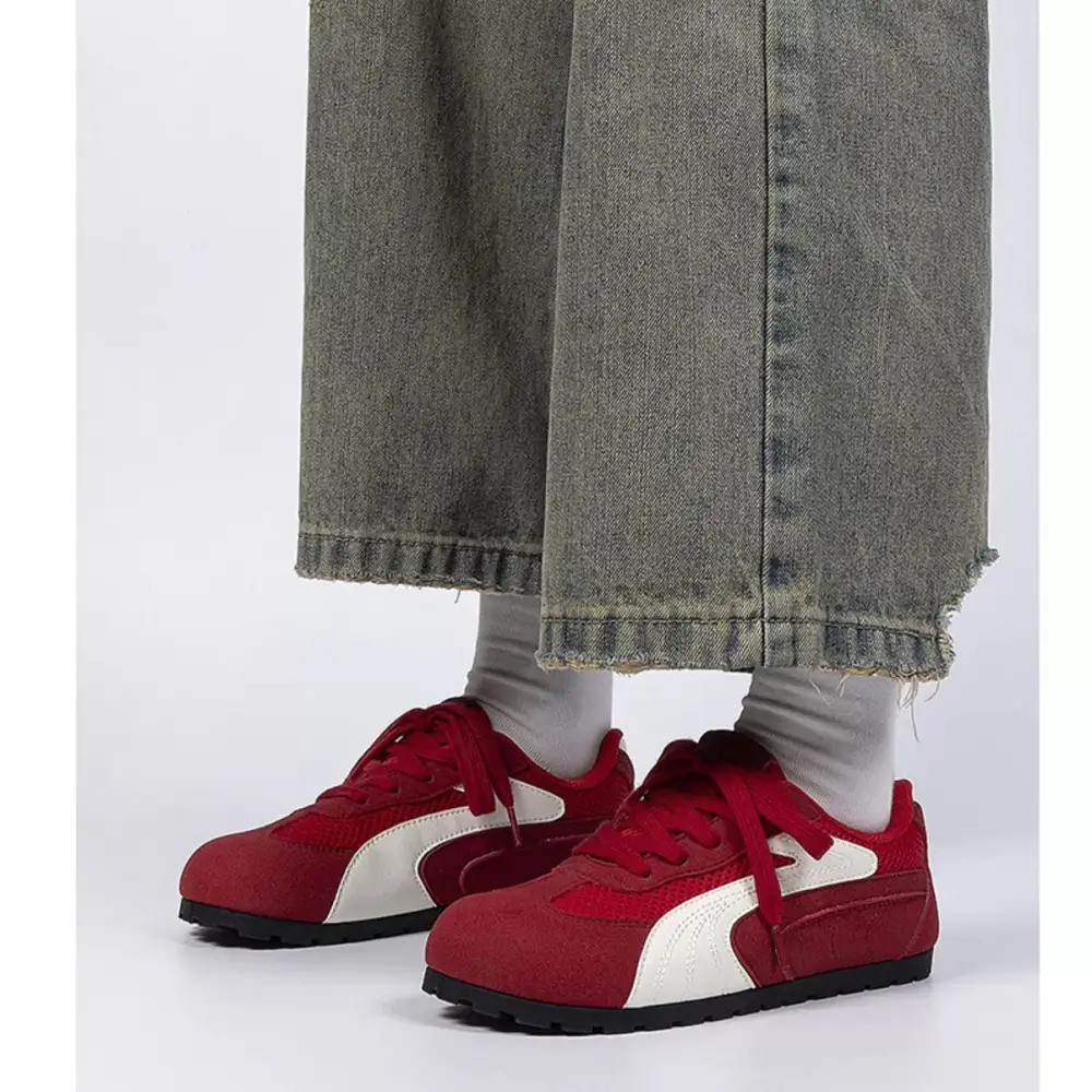Contrast Lace-Up Casual Sneakers