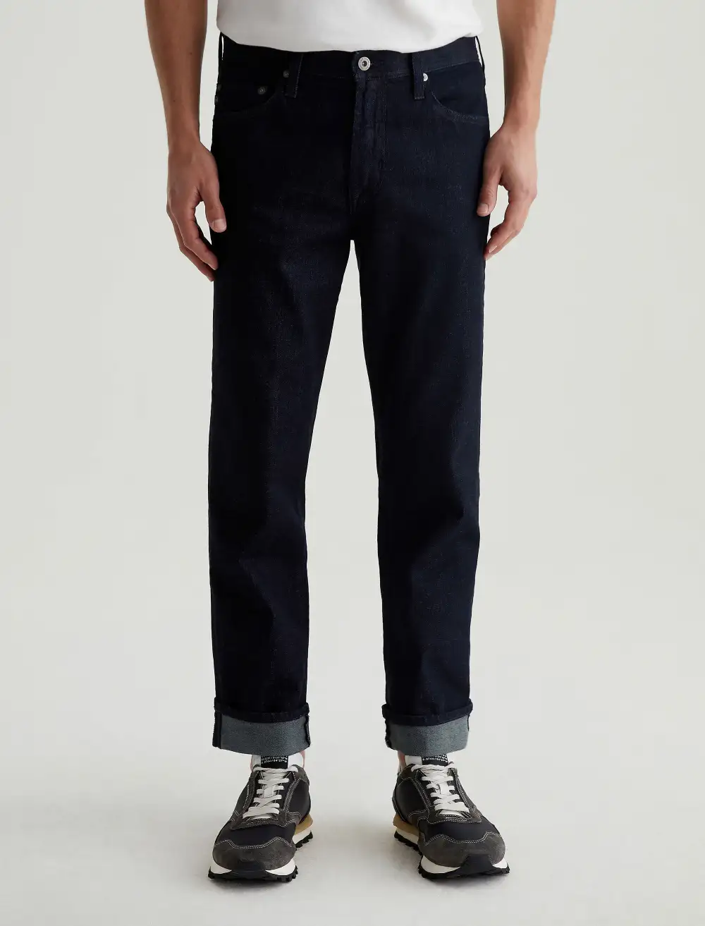 Men's Relaxed Tapered Cuffed Jeans