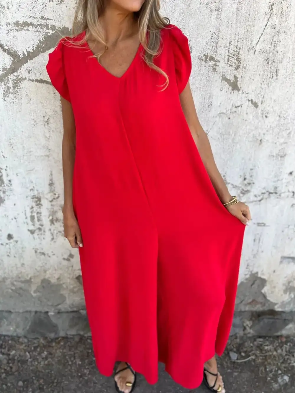 Plus Size V Neck Cap Sleeve Accessory