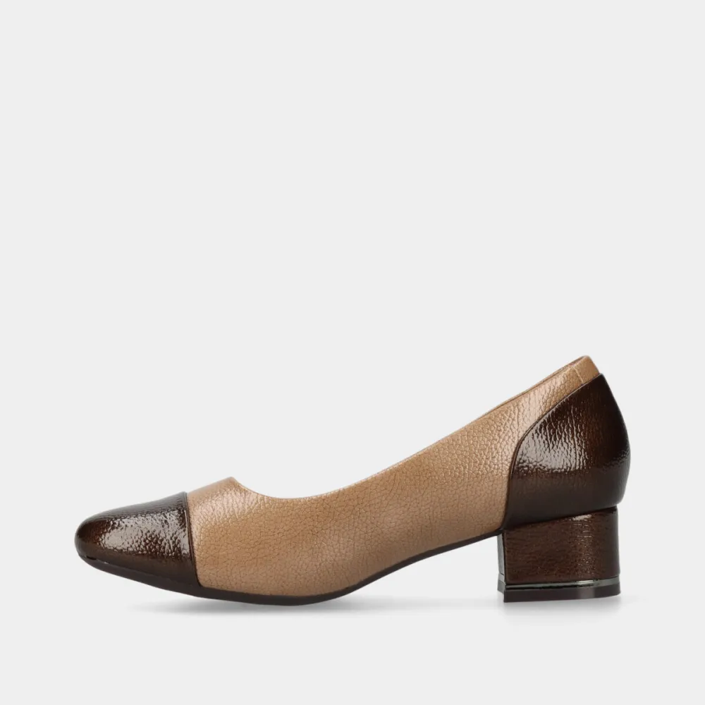 Refined Patent Effect Cushioned Insole Comfort Pumps