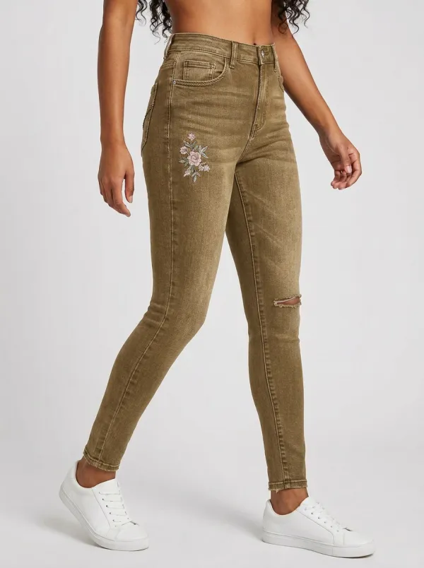 Women's Floral Embroidery Distressed Black Slim-Fit Jeans