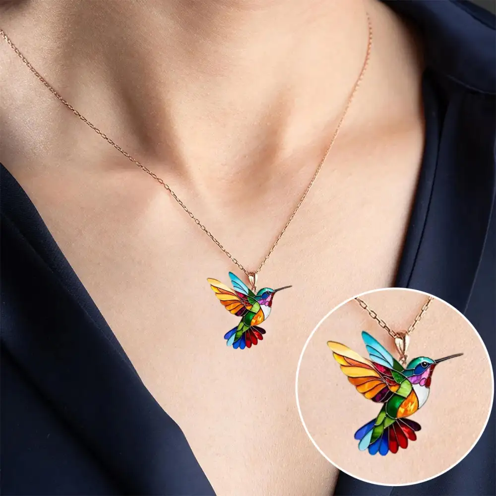 Ribbed Hummingbird Necklace