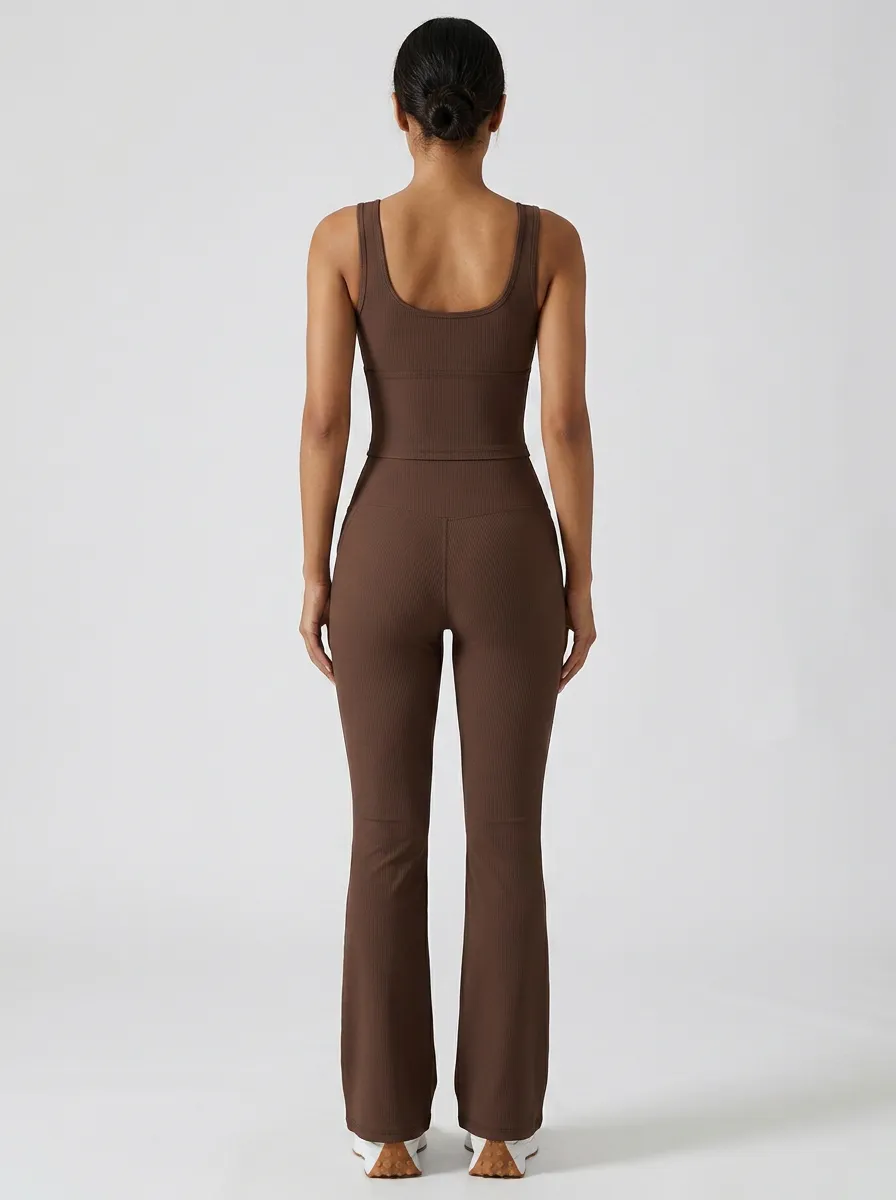 Training Minimal-Look Women's Tank Top Flare Pants Active Set