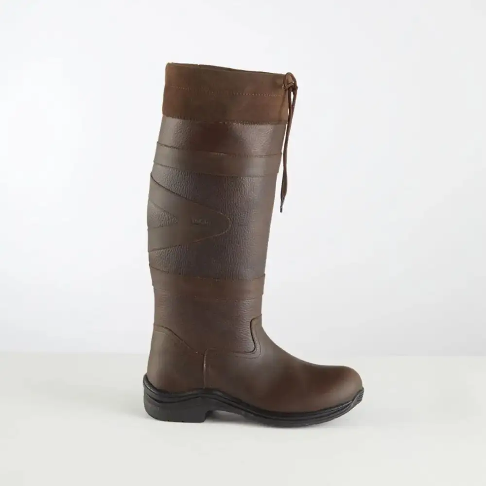 Modern Weather-Ready Leather Riding Boots