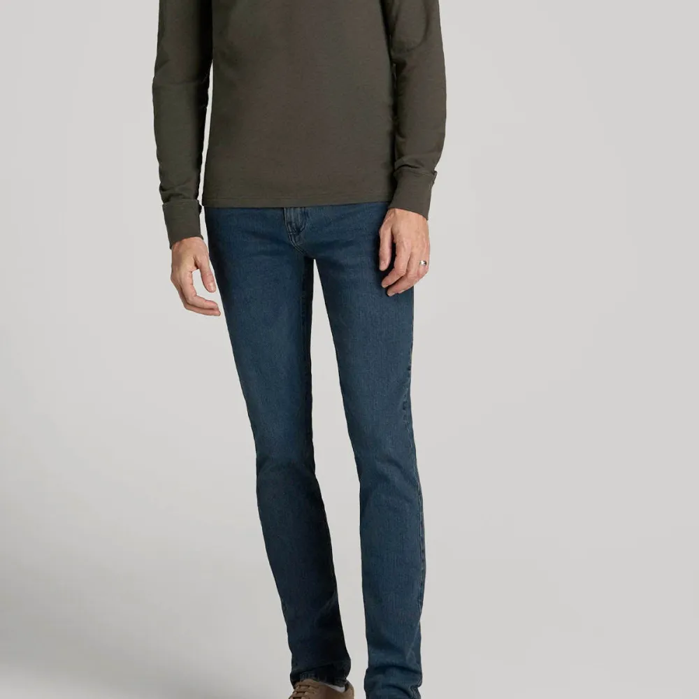 Men's Textured Slim Fit Tapered Cotton Jeans