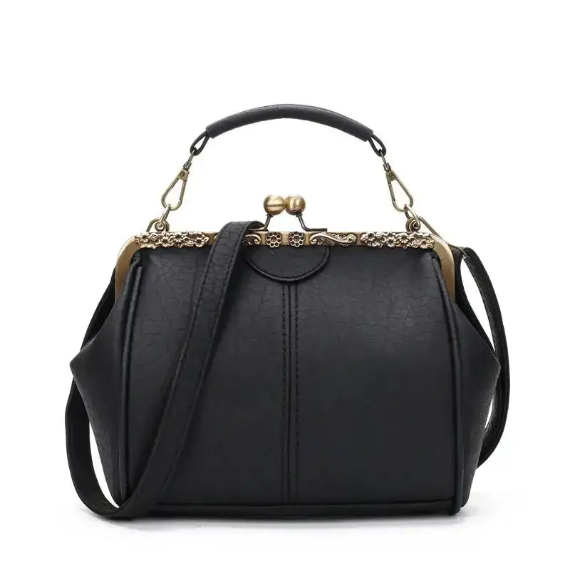 Sophisticated Detail: Luxury Clip-Closure Shoulder Bag