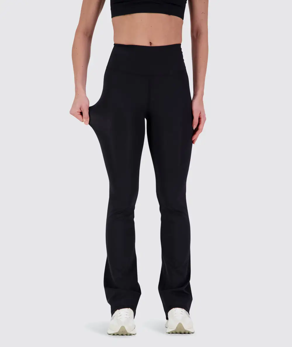 Relaxed Everyday Flare Leggings