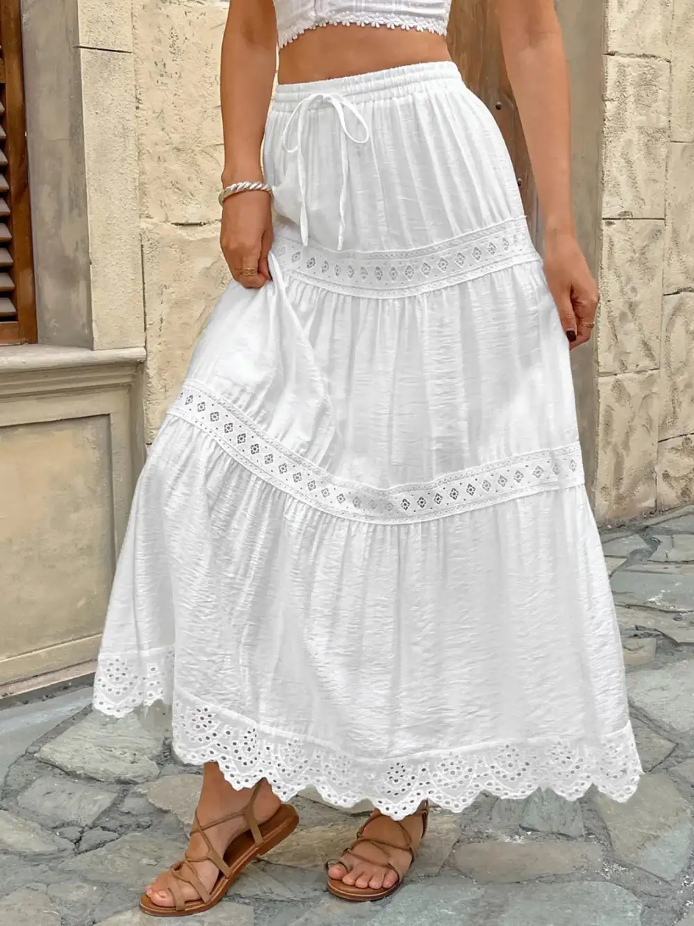 Softline Lace Detail Skirt