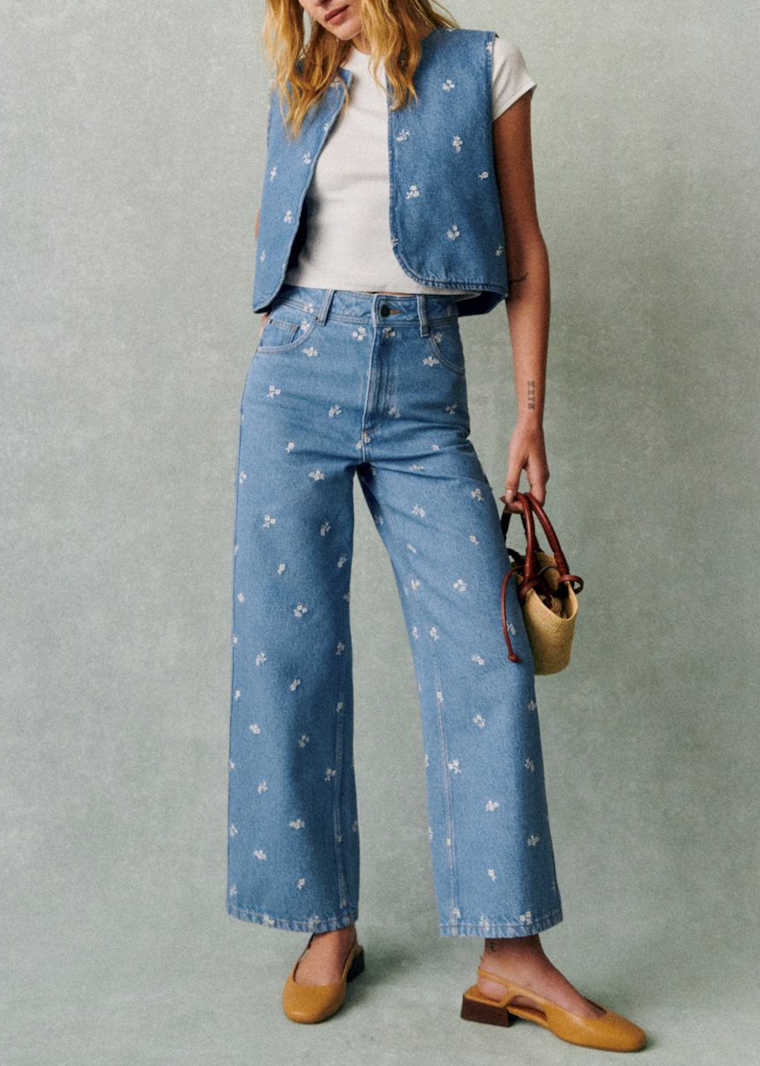 Short Sleeveless Denim Jacket With All-Over Embroidery