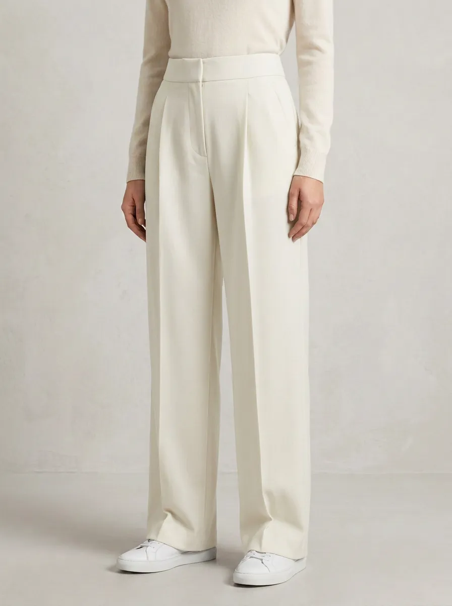 Modern Look Pleated Wide-Leg Trousers