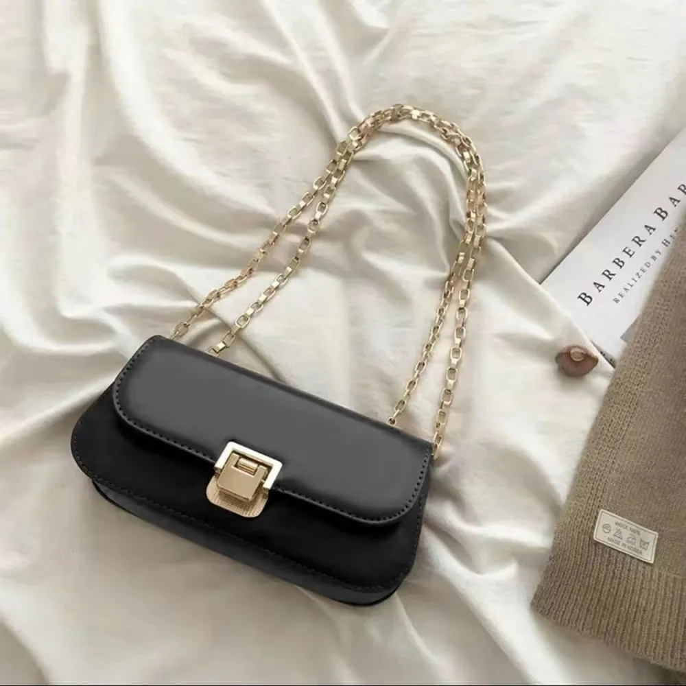 Chain Strap Baguette Bag