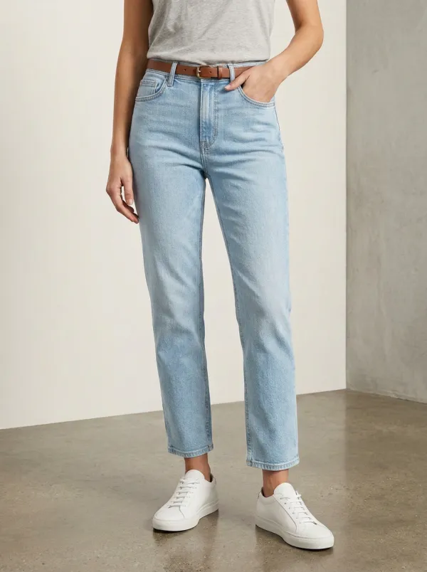 Minimal High-Rise Vintage-Wash Women's Straight-Leg Jeans