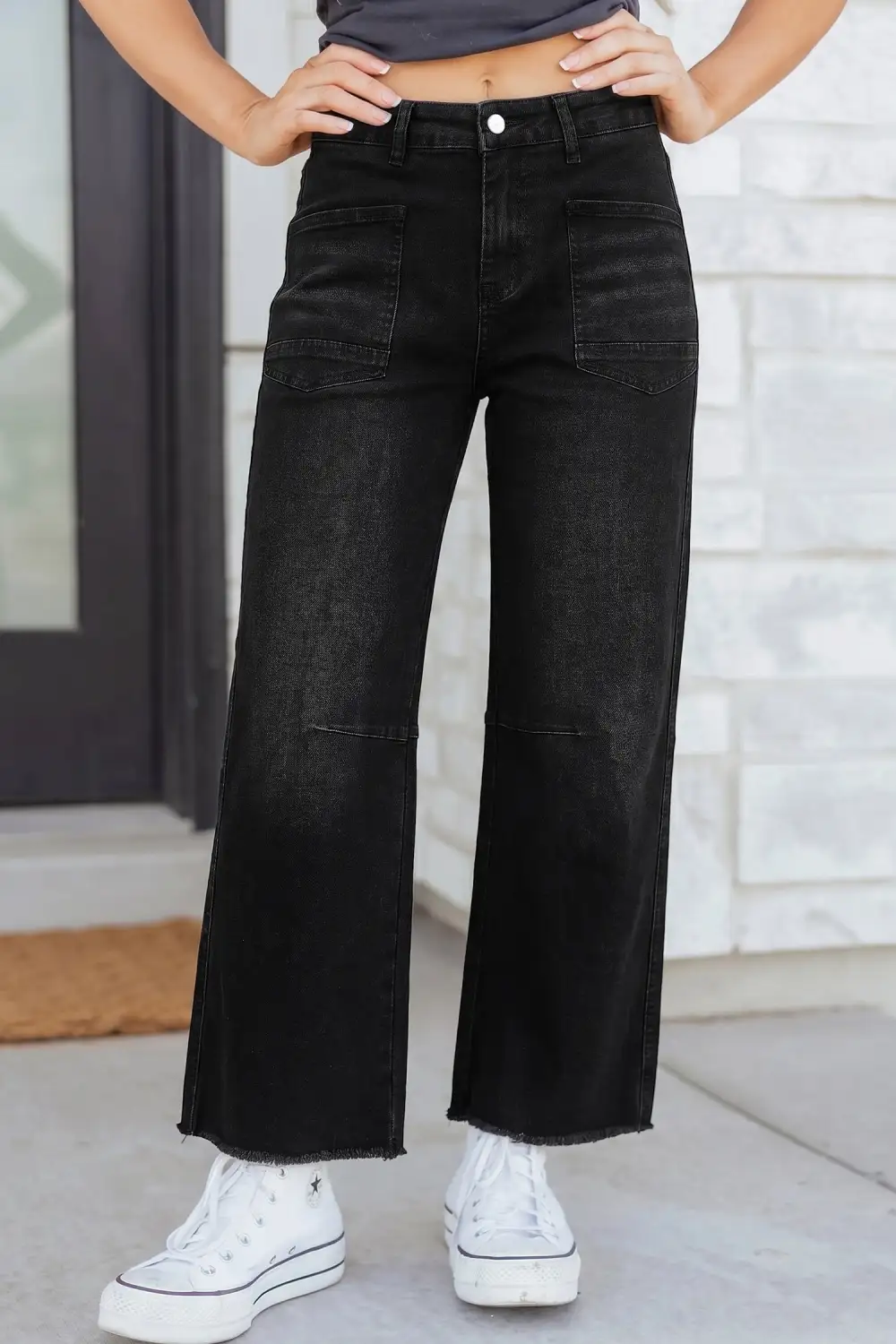 Cropped Raw-Hem Frayed Straight Leg Jeans