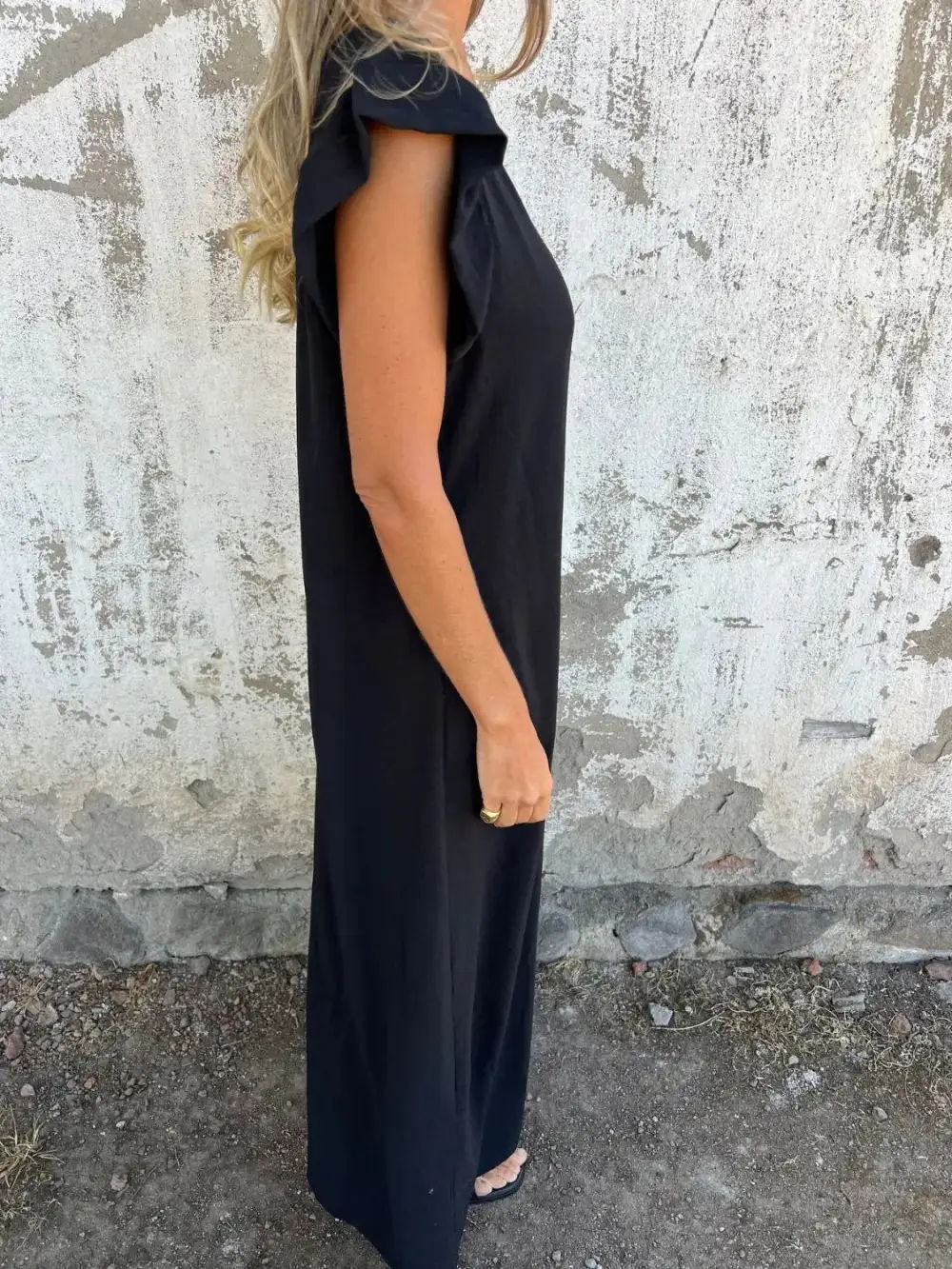 Plus Size V Neck Cap Sleeve Accessory