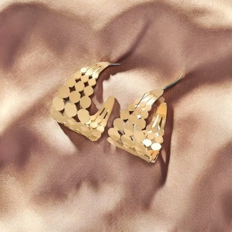 Round C-Shaped Hoop Earrings