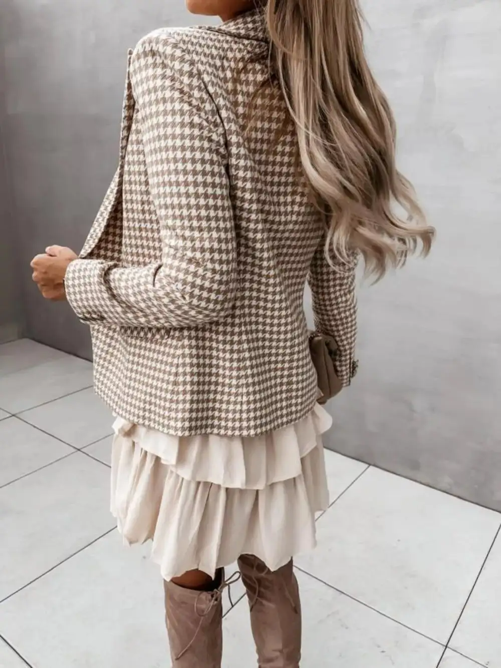 Refined Double-Breasted Houndstooth Blazer