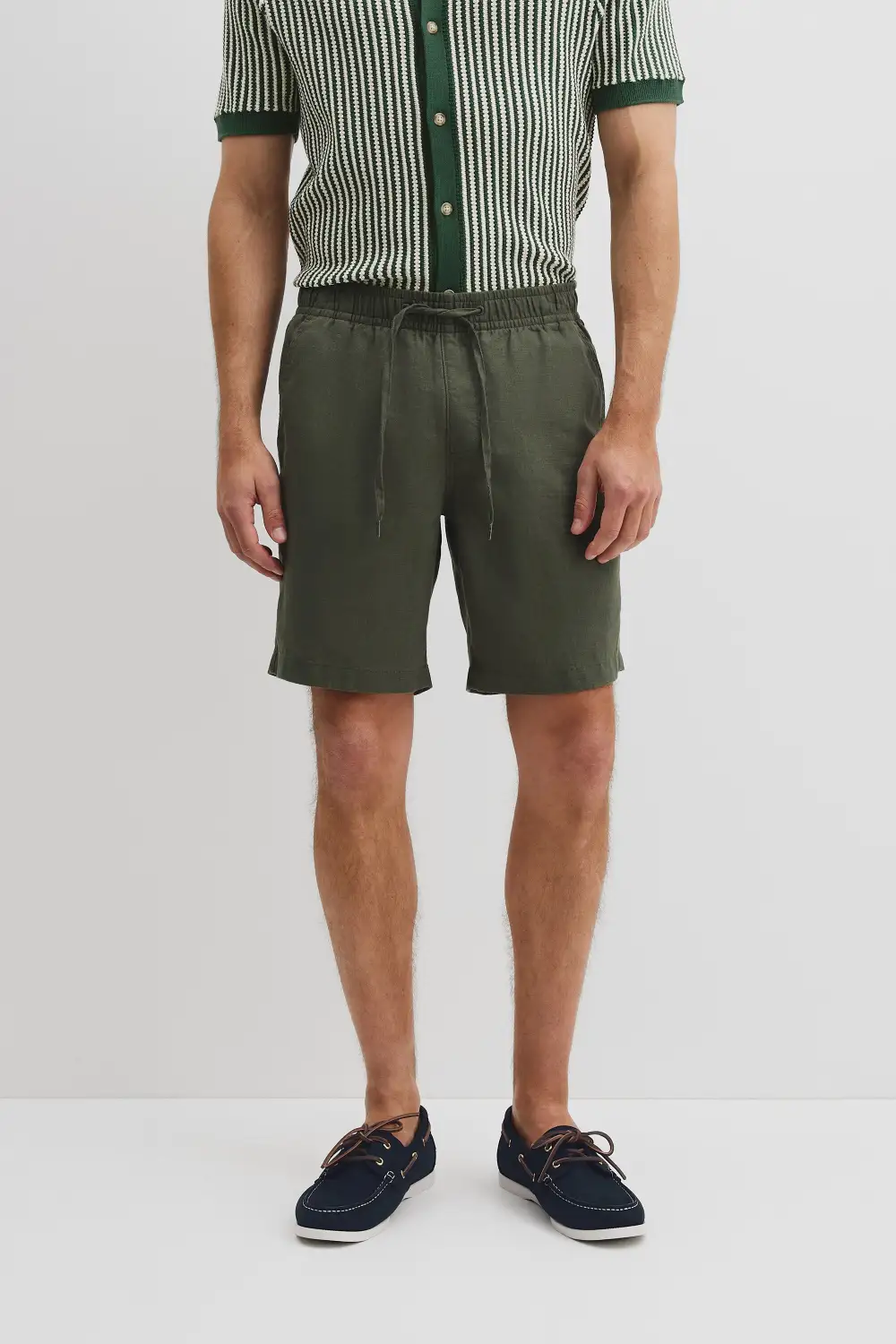 Men's Relaxed Drawcord Linen Shorts