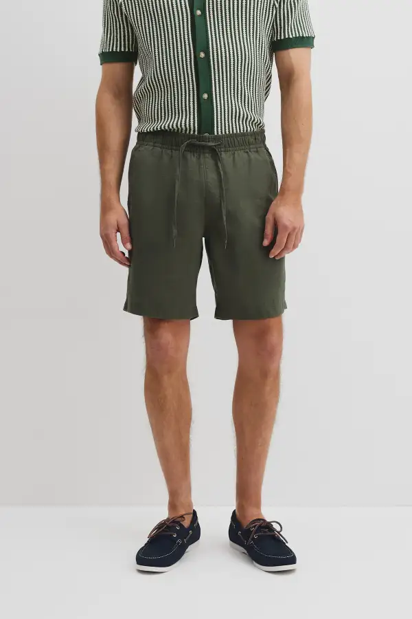 Men's Relaxed Drawcord Linen Shorts