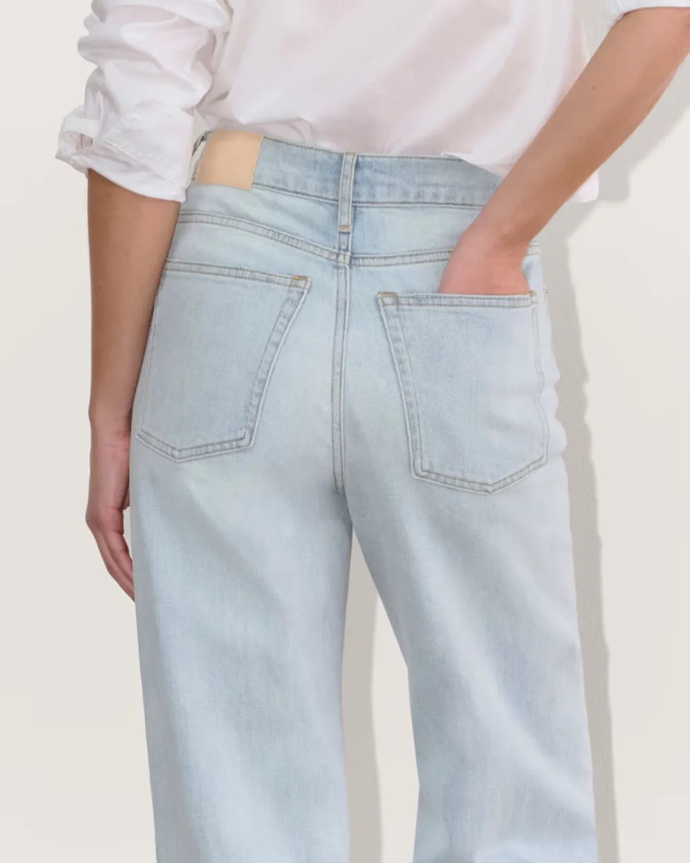 STRAIGHT LEG JEANS