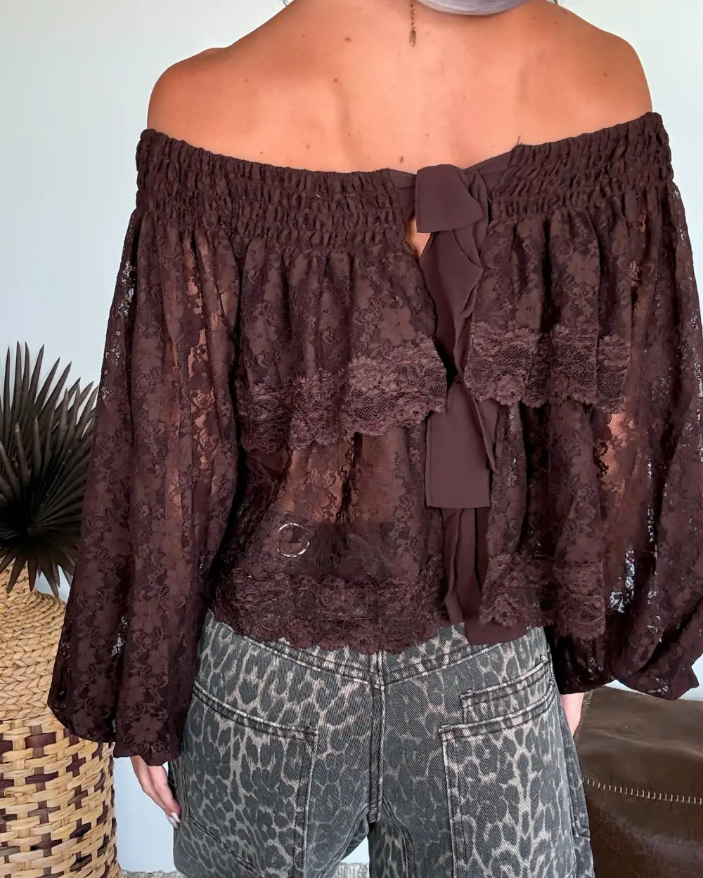 Cropped Lace Balloon-Sleeve Woven Top