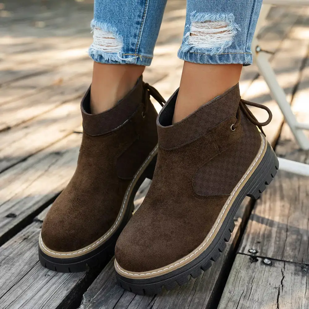 Lightweight Round Toe Platform Boots