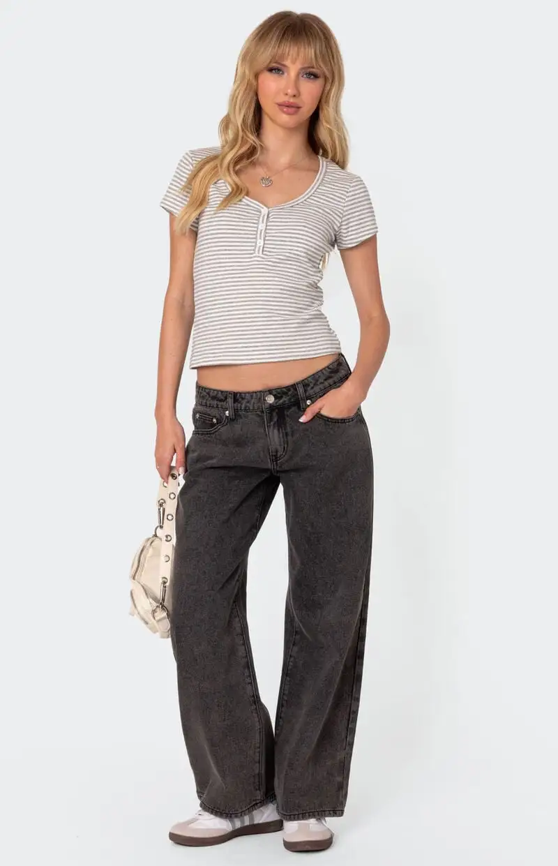 Edikted Petite Raelynn Washed Low Rise Jeans