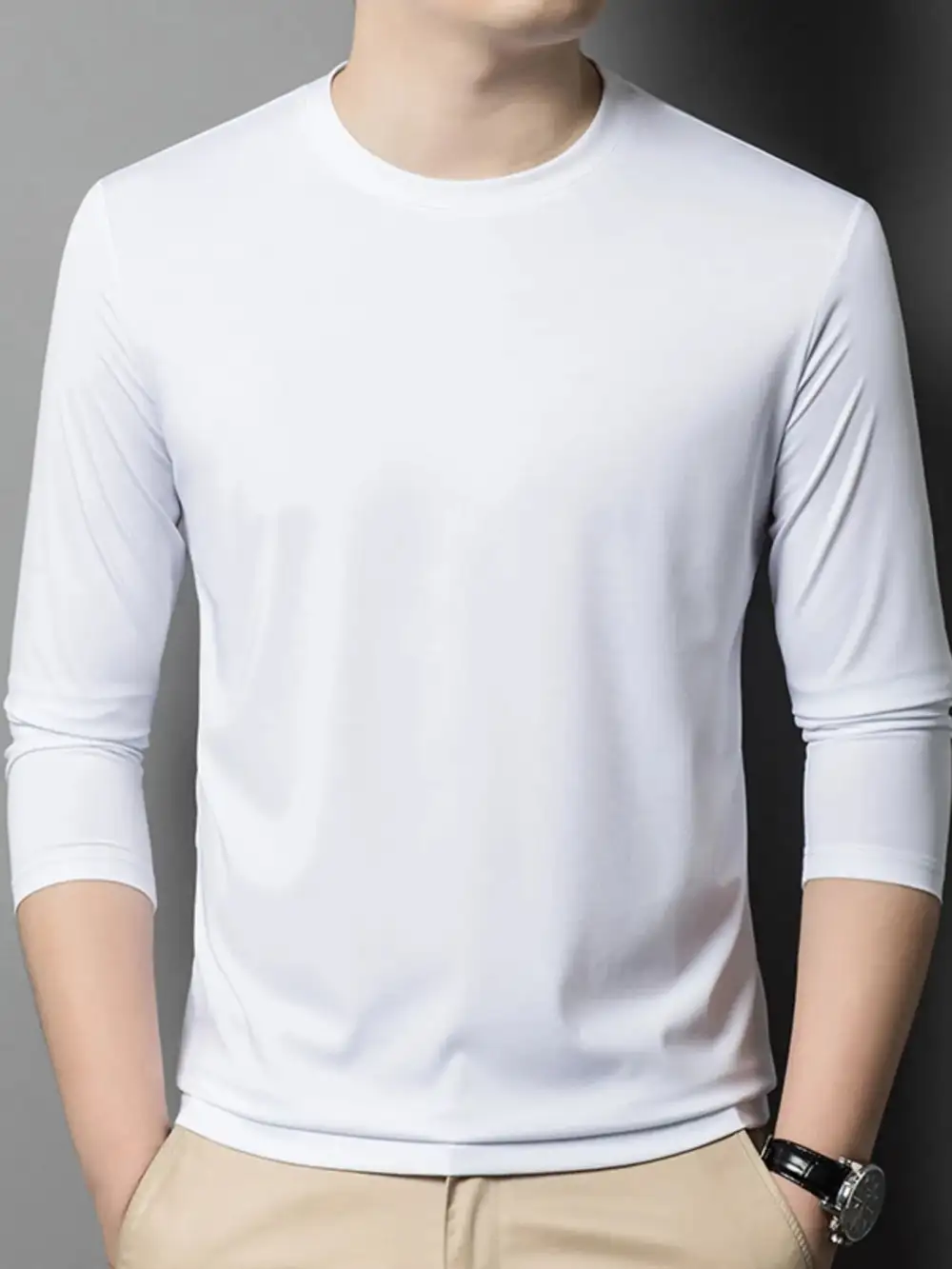 Round-Neck Long-Sleeve T-Shirt