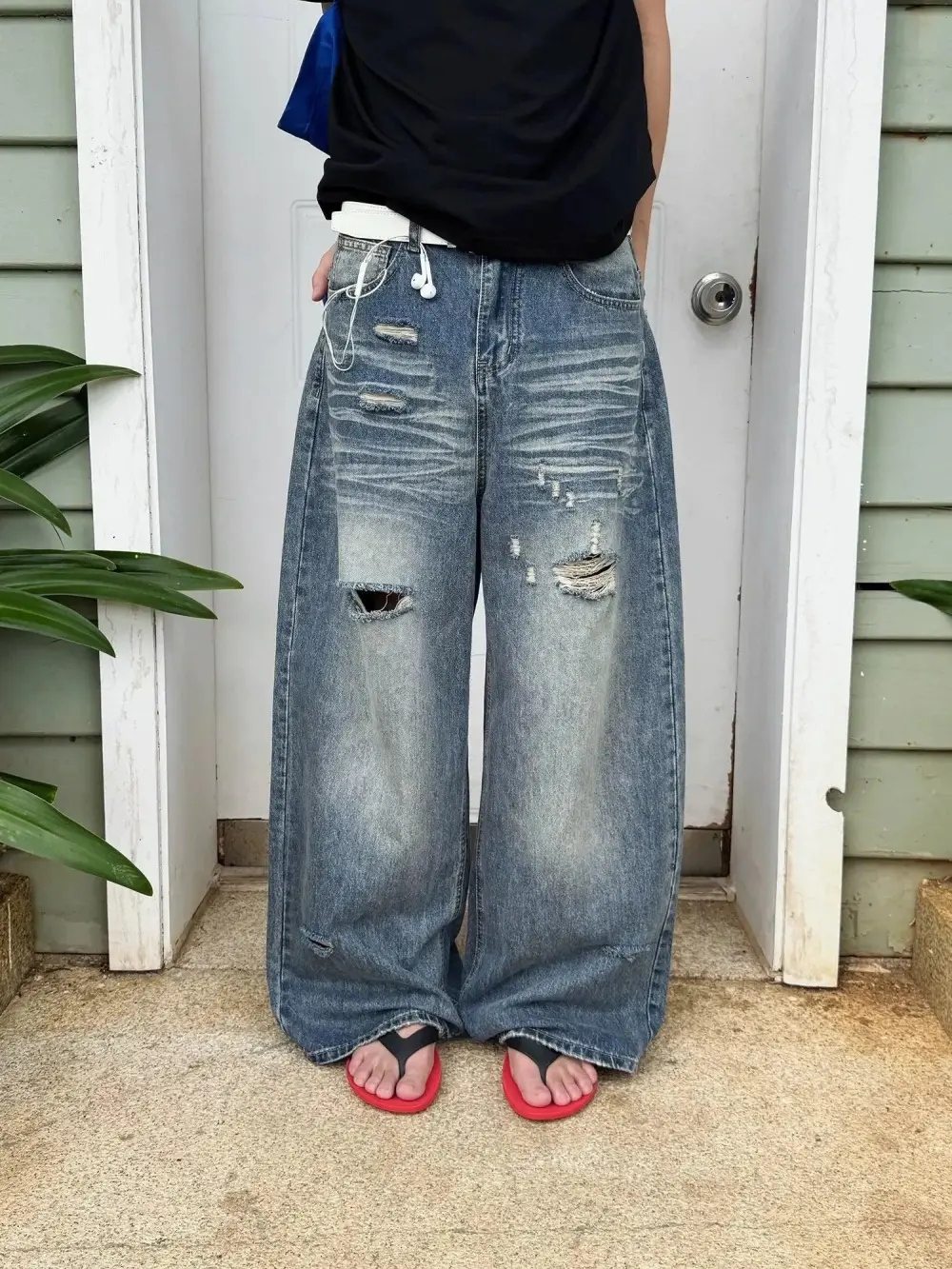 Whisker Faded Ripped Jeans