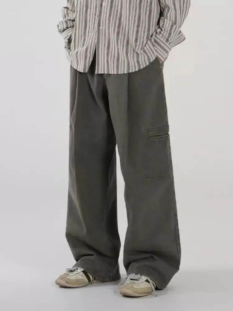 Faded Pleats Cargo Jeans