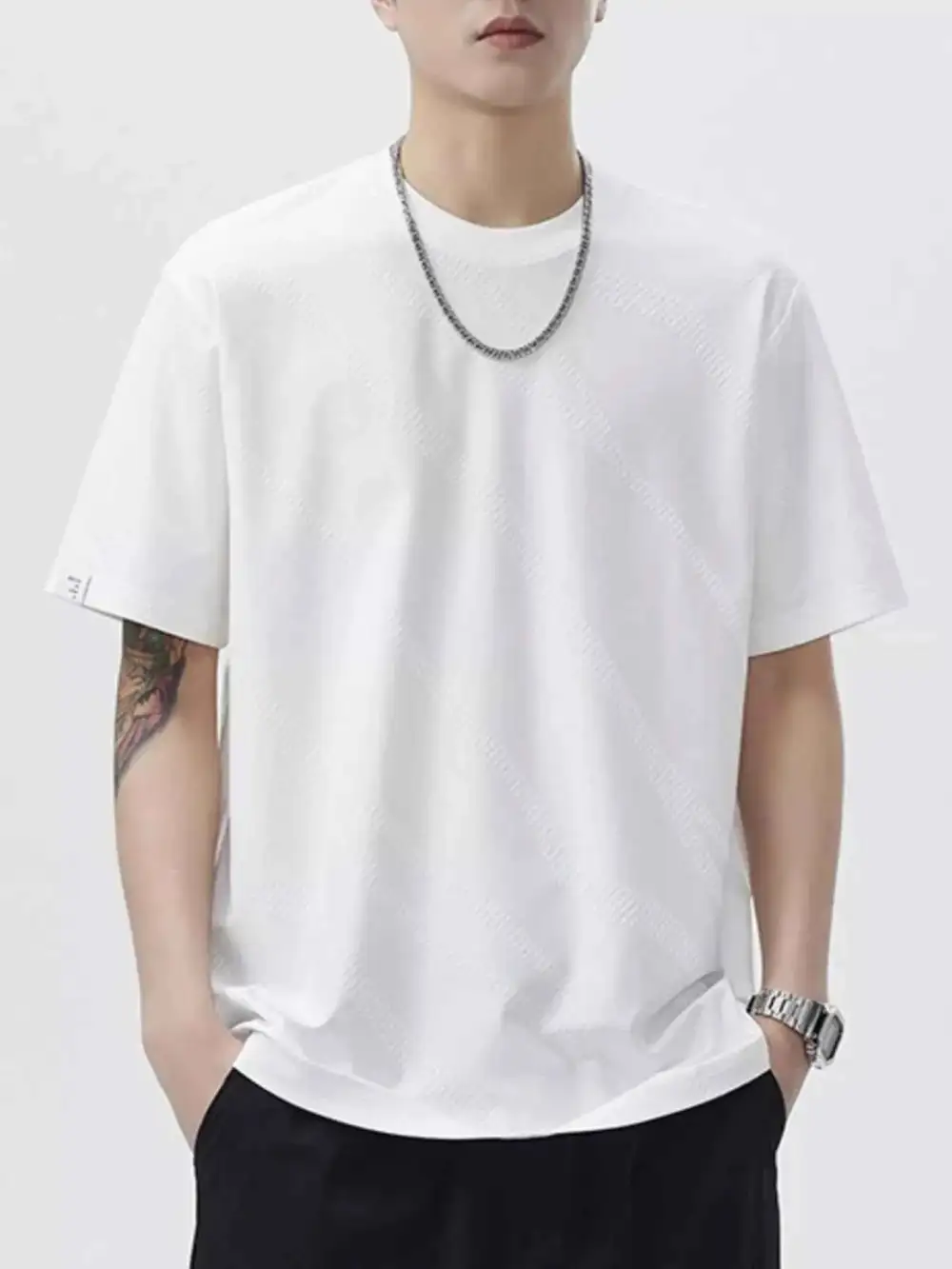 Comfort Fit Round Neck Short Sleeve T-Shirt