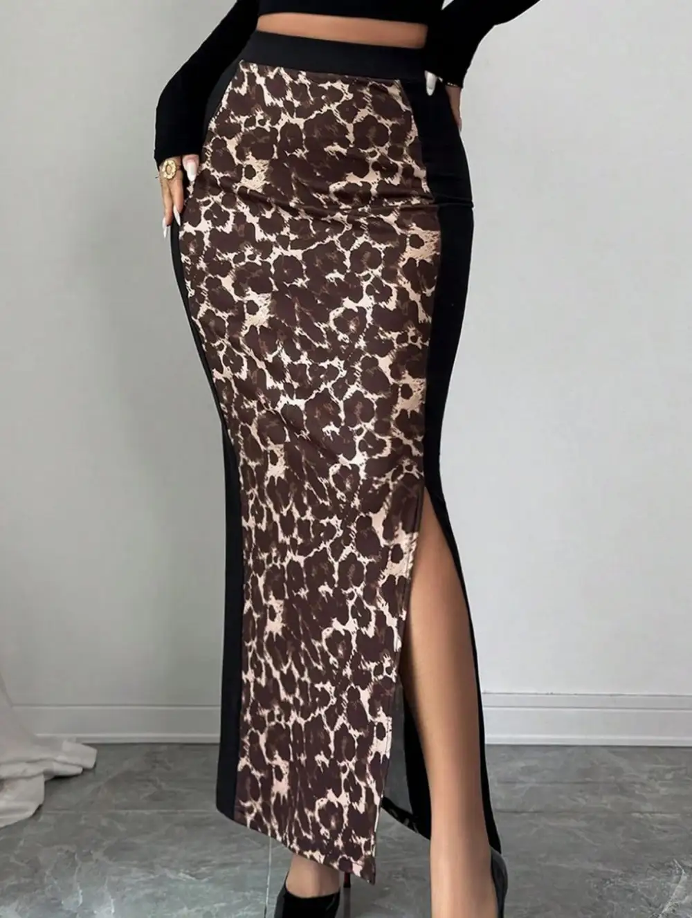 Bodycon Leopard Print Slit Midi Skirt