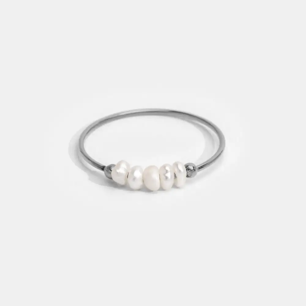 Modern Pearl Twisted Ring
