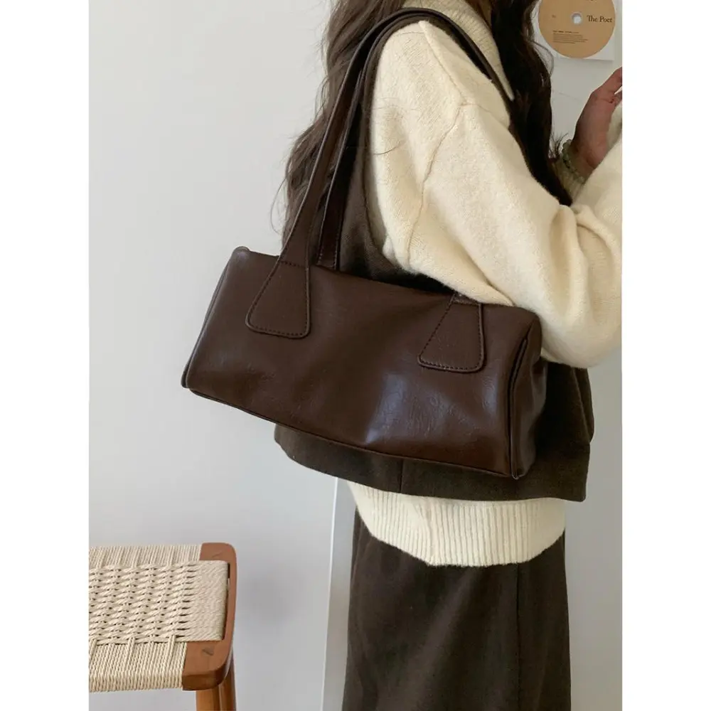 Soft Slim Baguette Bag