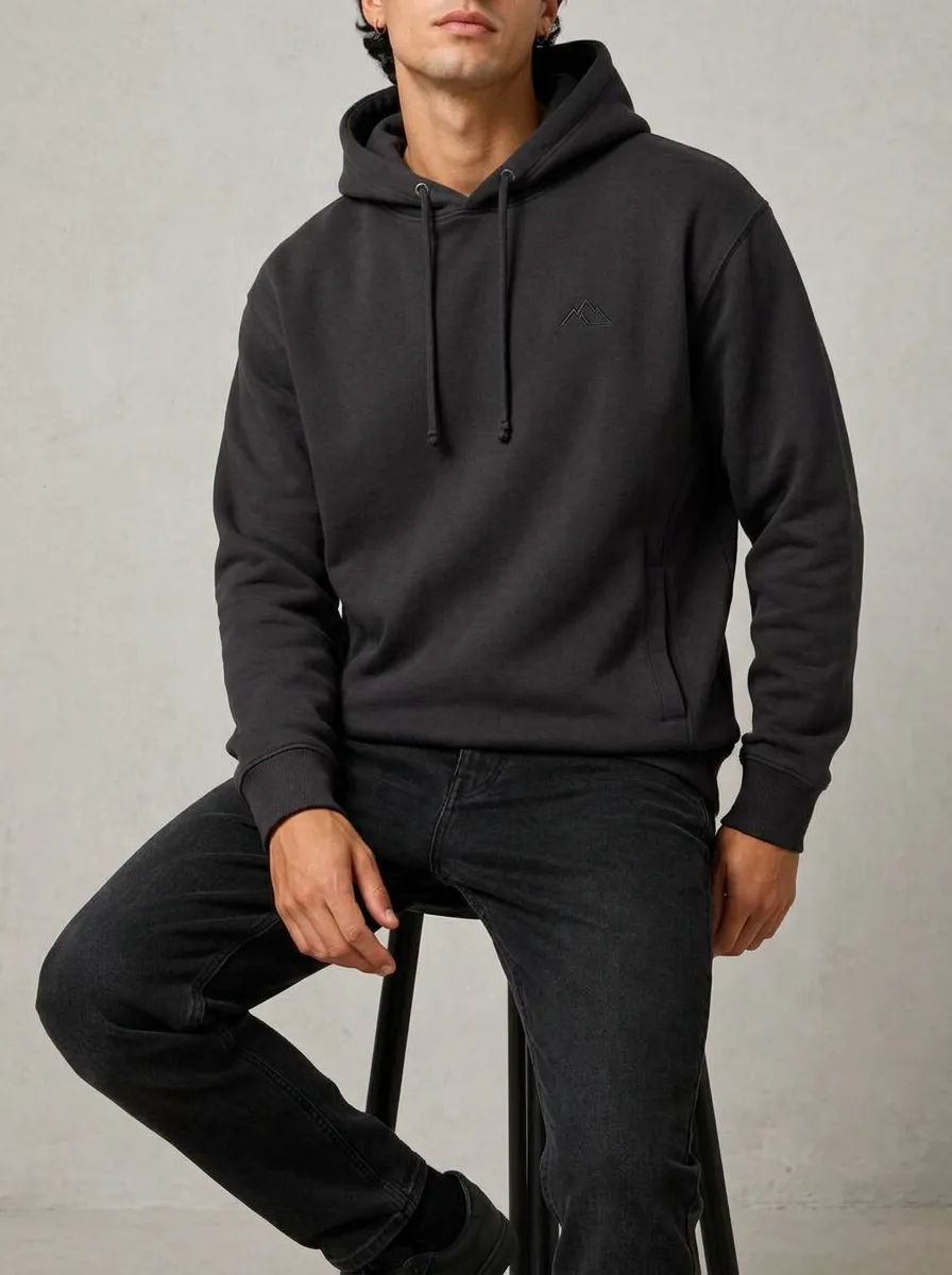 Men's Mountain Detail Graphic Pullover Hoodie