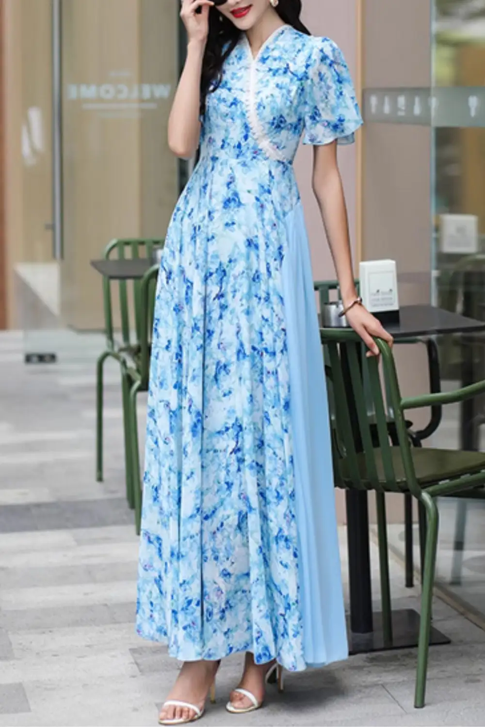 Refined Floral Chiffon Swing V Neck Maxi Dress
