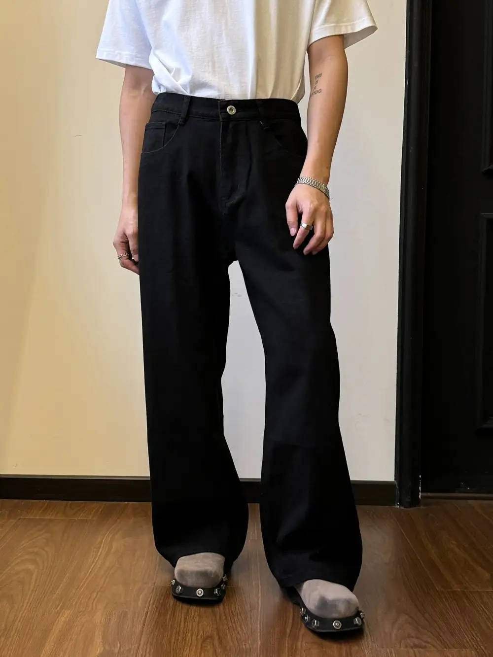 Vintage Washed Straight Leg Jeans