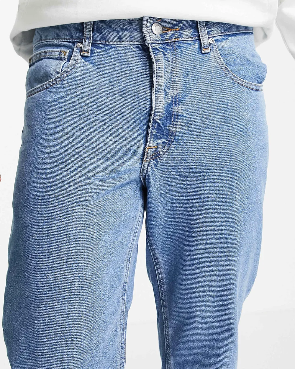 Tapered Fit Jeans In Mid Wash Blue