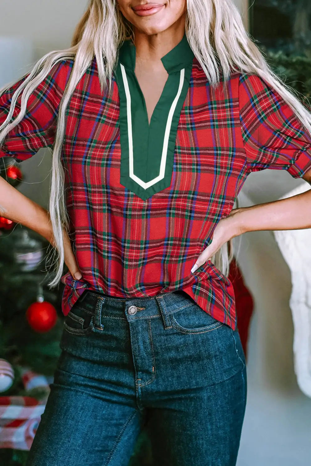 Women's Plaid V Neck Contrast Trim Top