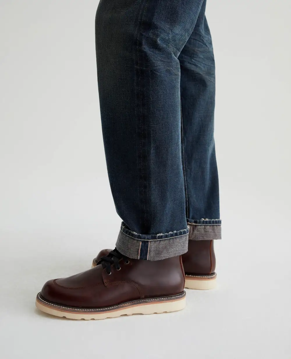 Men's Streamlined Relaxed-Fit Jeans