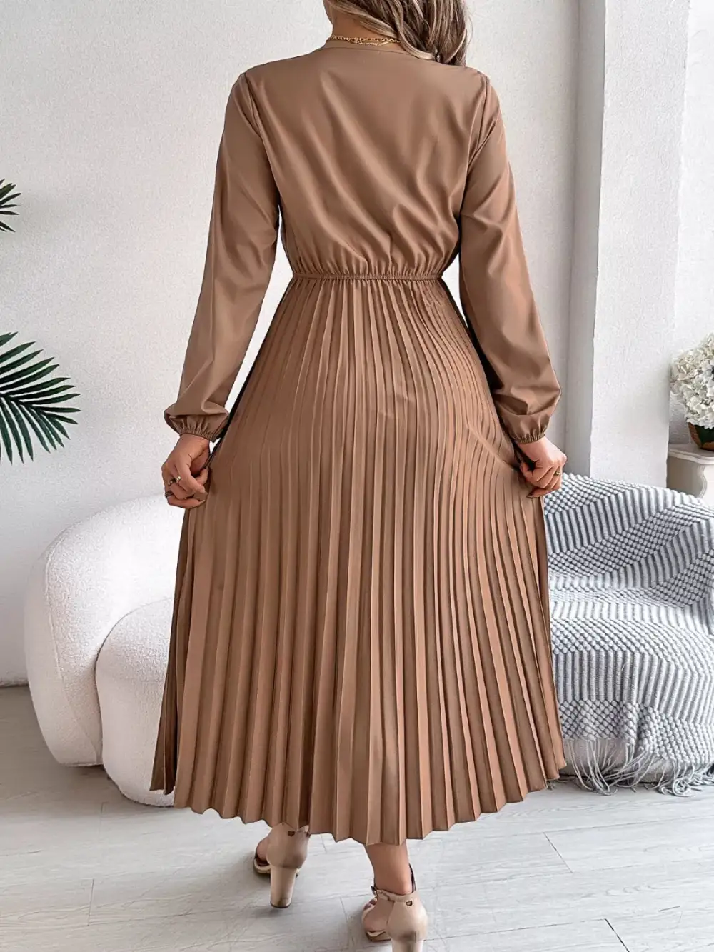 Lace V Neck Pleated Dress Casual