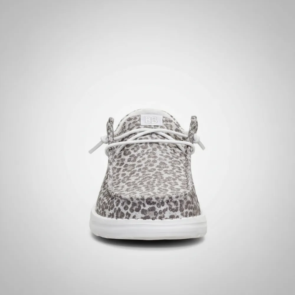 Wendy Luxe Leo Casual Shoes