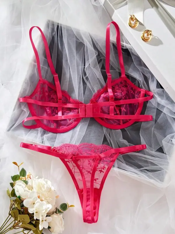 Refined Lace Lingerie Set