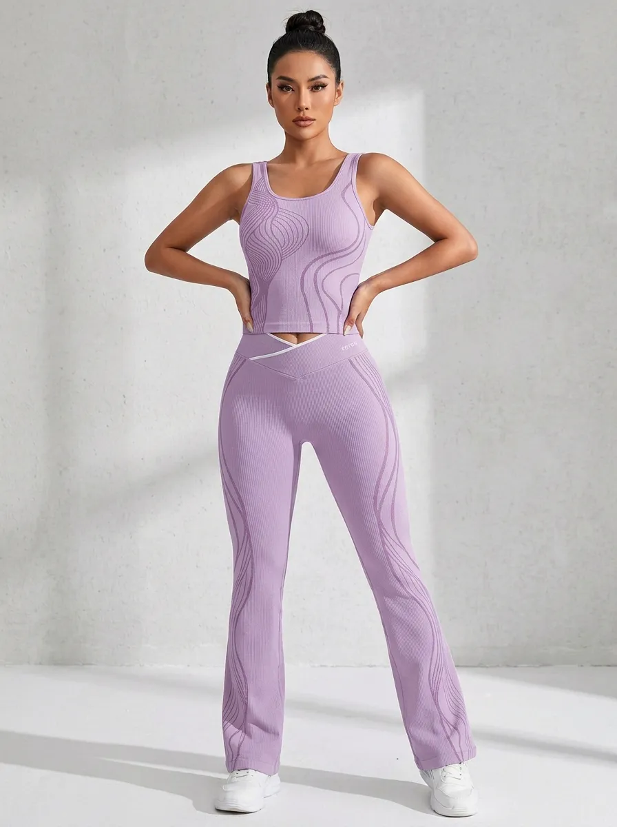 Abstract Line Ribbed Flared Flare Active Set