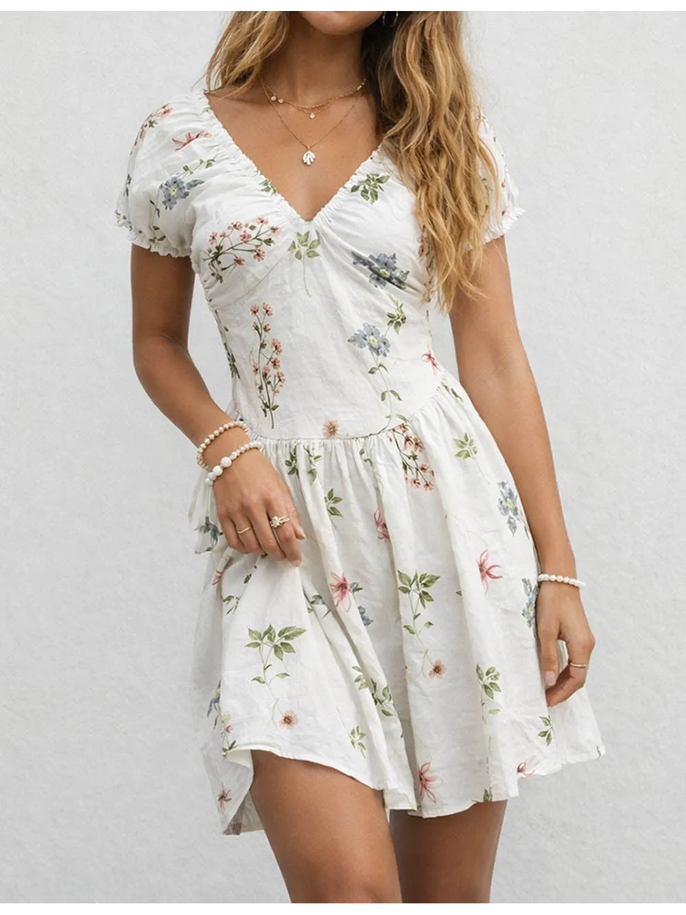 V Neck Short Sleeves Ruched Mini Dress