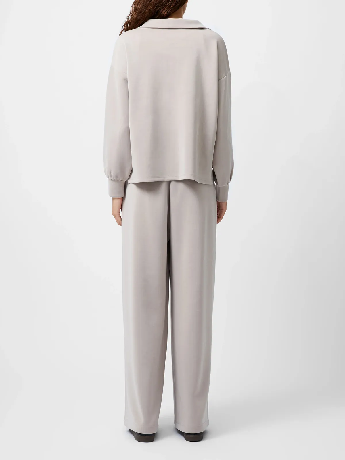 Basic Zip-Neck Sweatshirt With A Lazy Feel