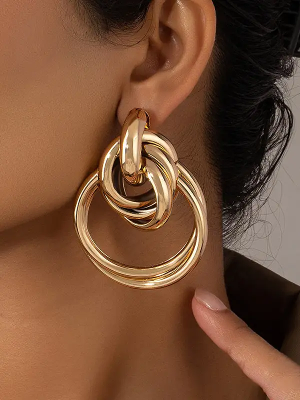 Curved Vintage-Inspired Accent Earrings