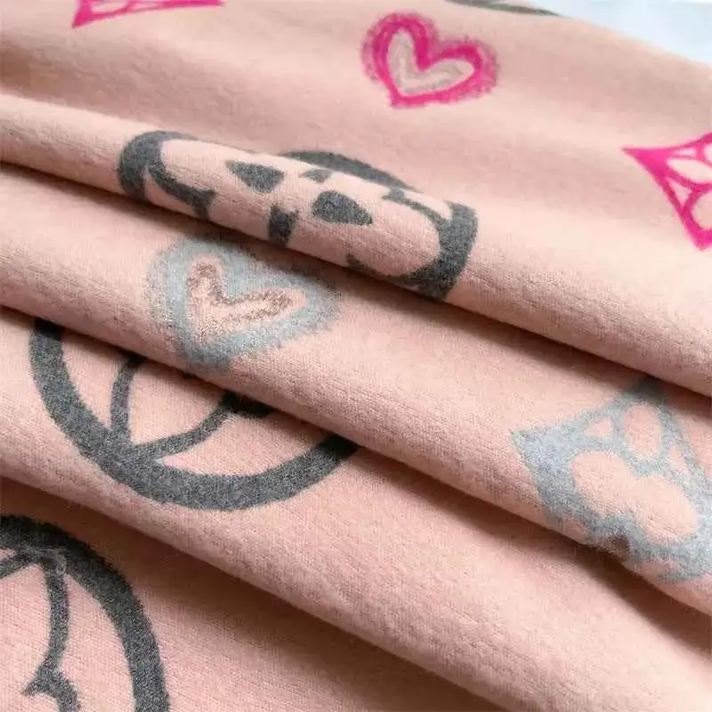 Minimal Cozy Scarf