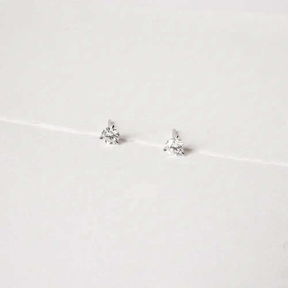 Diamond Solitaire Earring