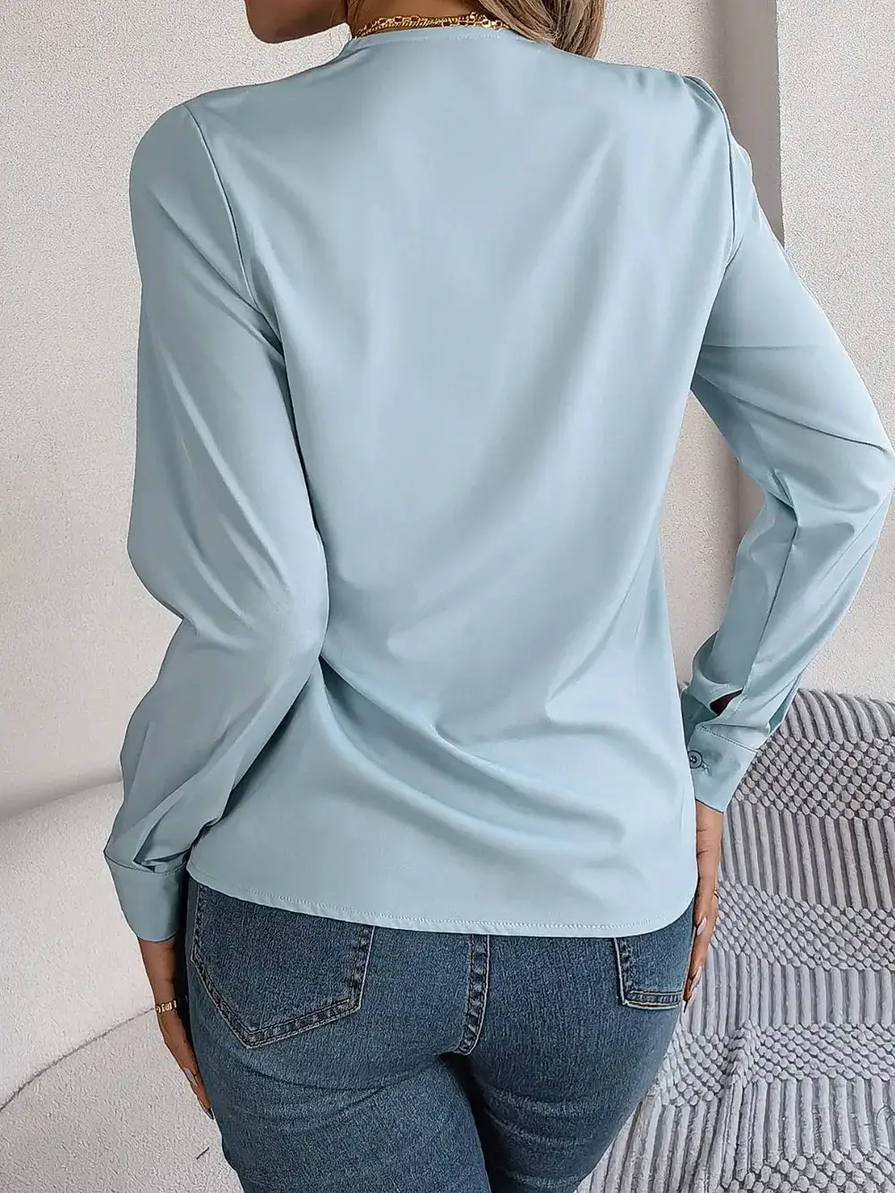 Textured V-Neck Long Sleeve Blouse