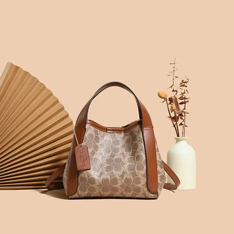 Vintage Classic: Circular Crossbody Bag